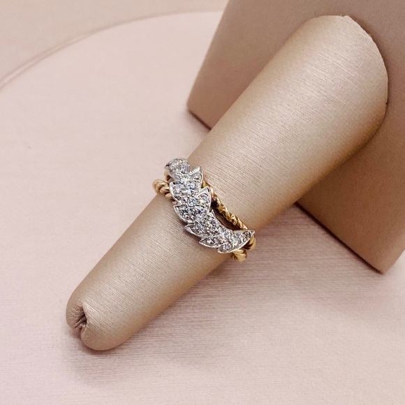 EUC Vintage 14k Gold .50 ct. Diamond Cluster Floral Leaf Cocktail Ring - Picture 3 of 17